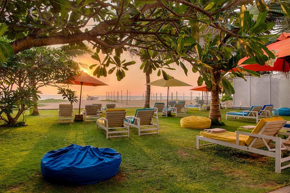 Hotel J Negombo Extérieur photo