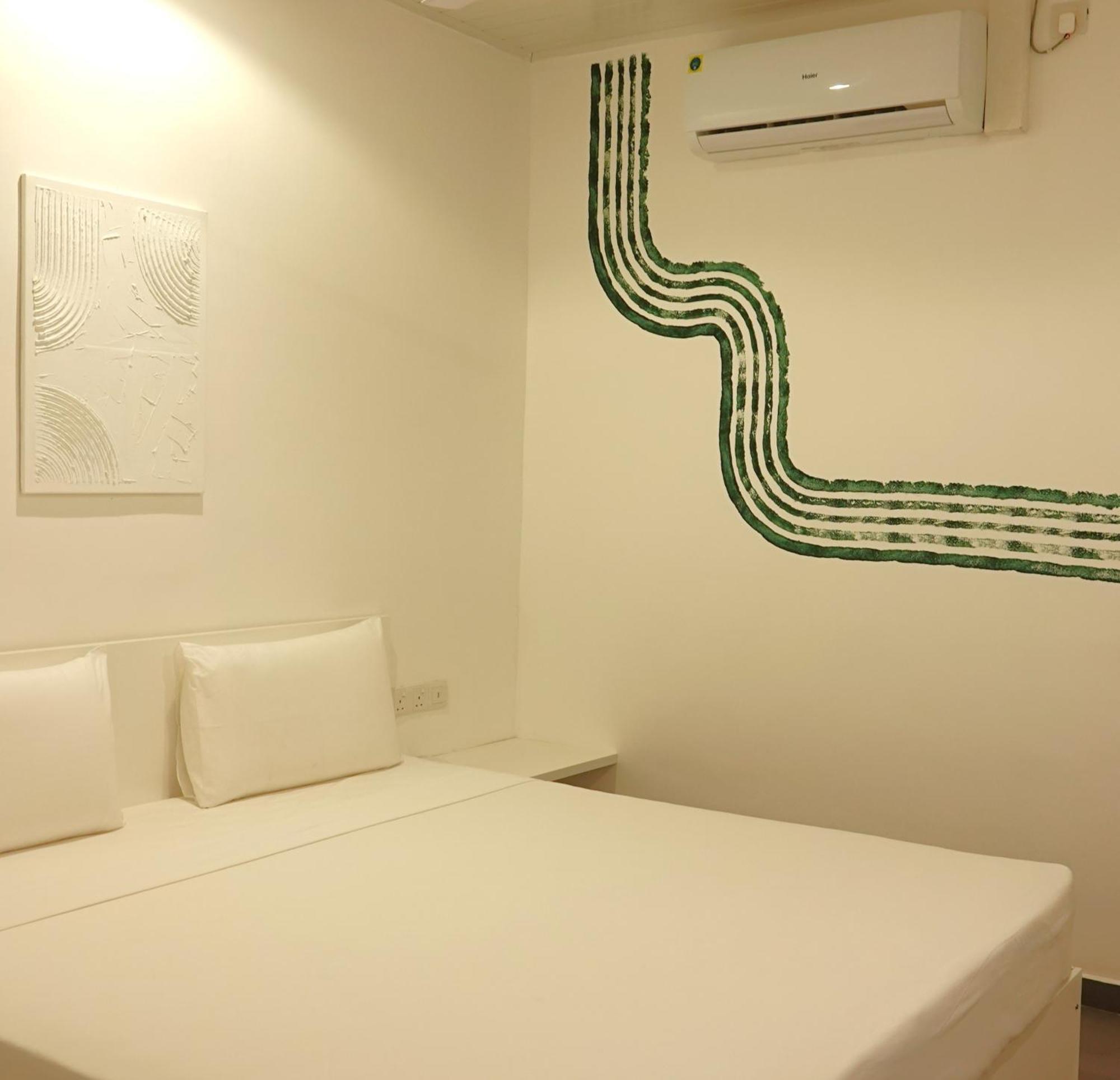 Hotel J Negombo Extérieur photo
