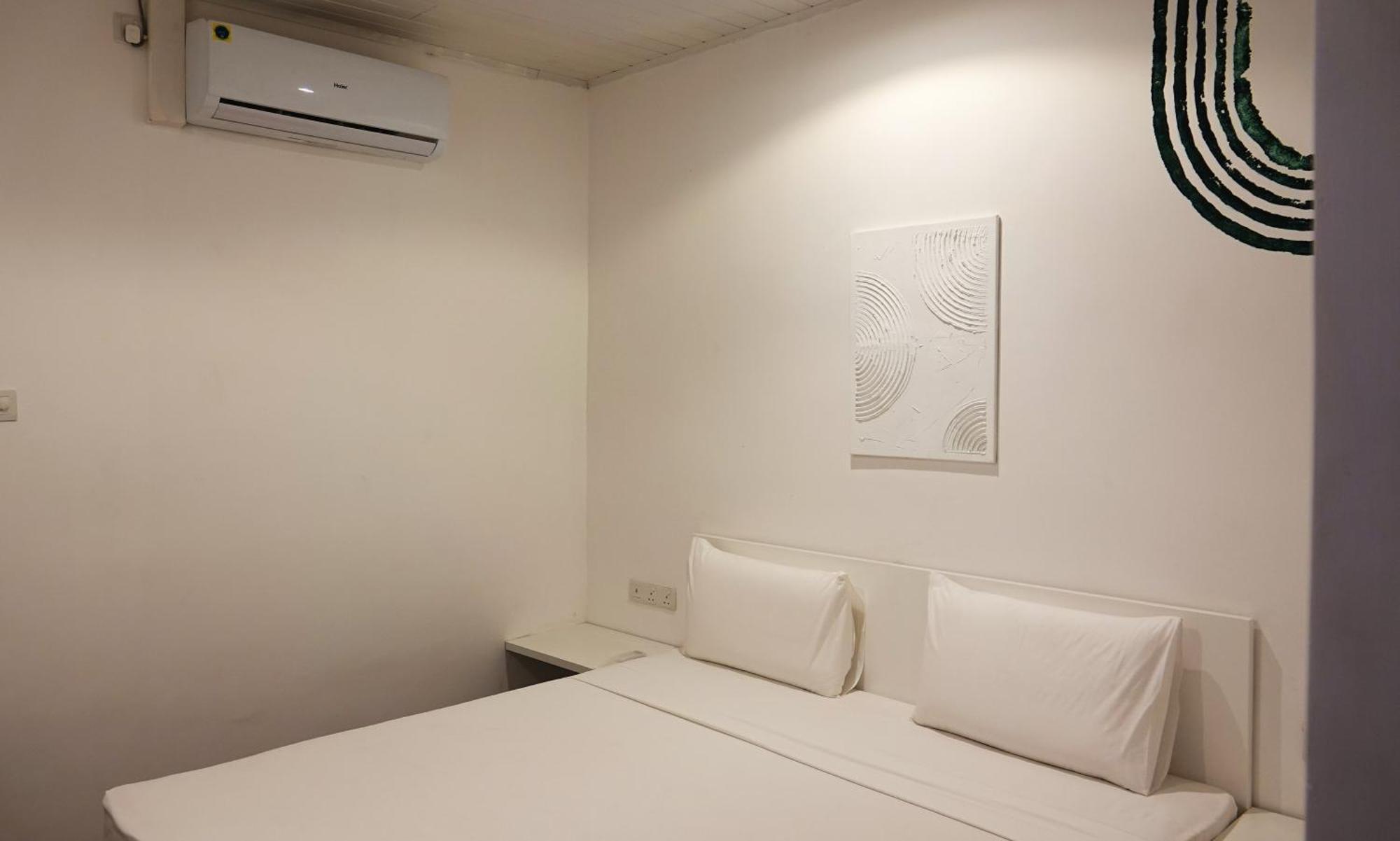 Hotel J Negombo Extérieur photo