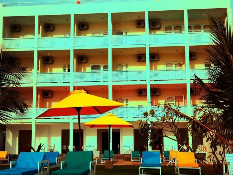 Hotel J Negombo Extérieur photo