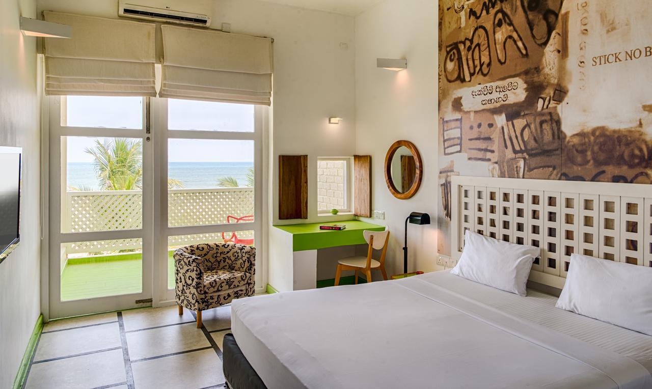 Hotel J Negombo Extérieur photo