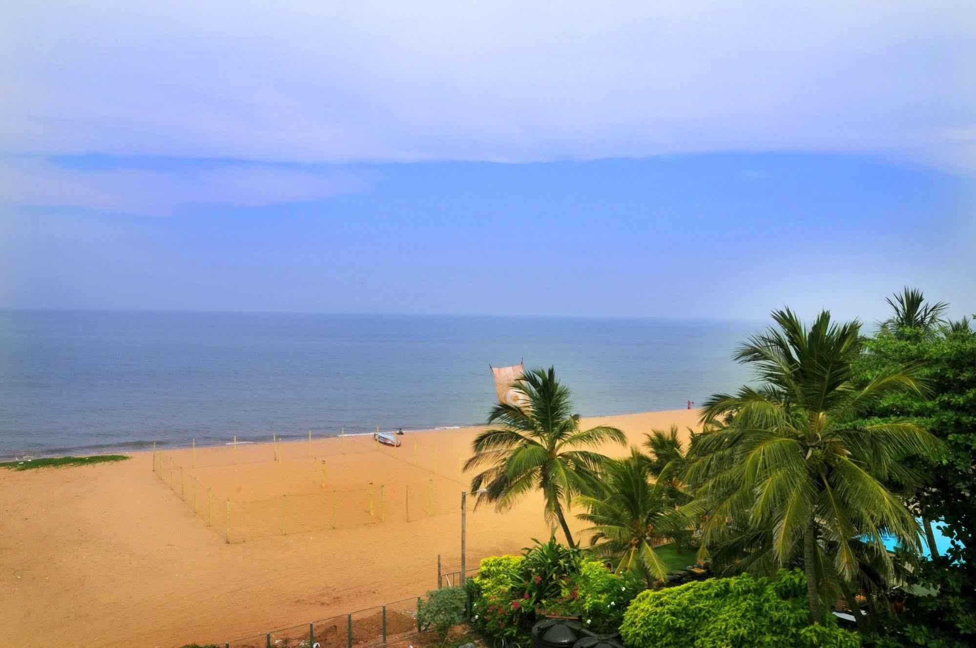 Hotel J Negombo Extérieur photo